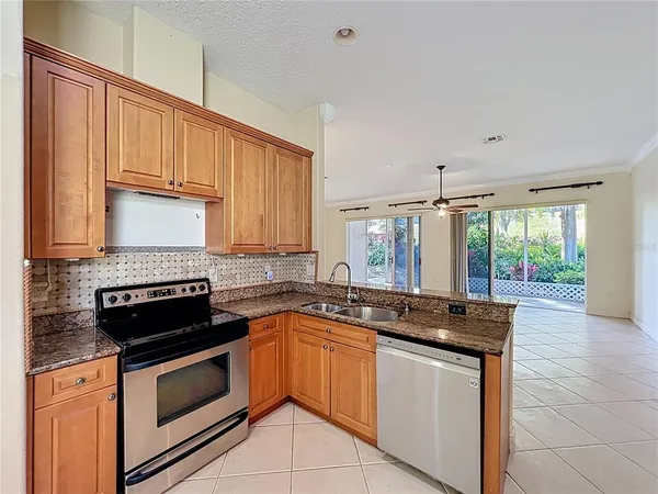 $289,900 | 916 Wolf Creek Street, Clermont, FL 34711