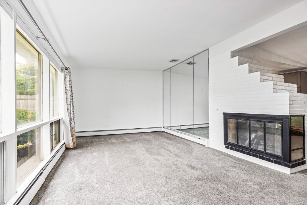 14 Rosslare Road Framingham, MA 01701 - Photo 12 of 32 Gallery Image 12
