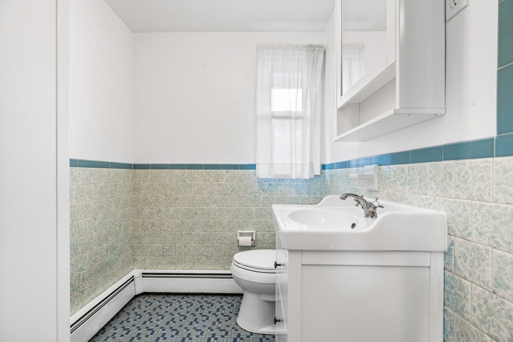 14 Rosslare Road Framingham, MA 01701 - Photo 16 of 32 Gallery Image 16