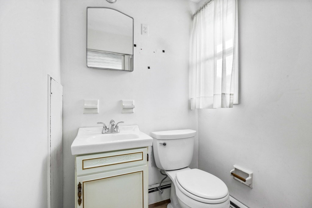 14 Rosslare Road Framingham, MA 01701 - Photo 20 of 32 Gallery Image 20