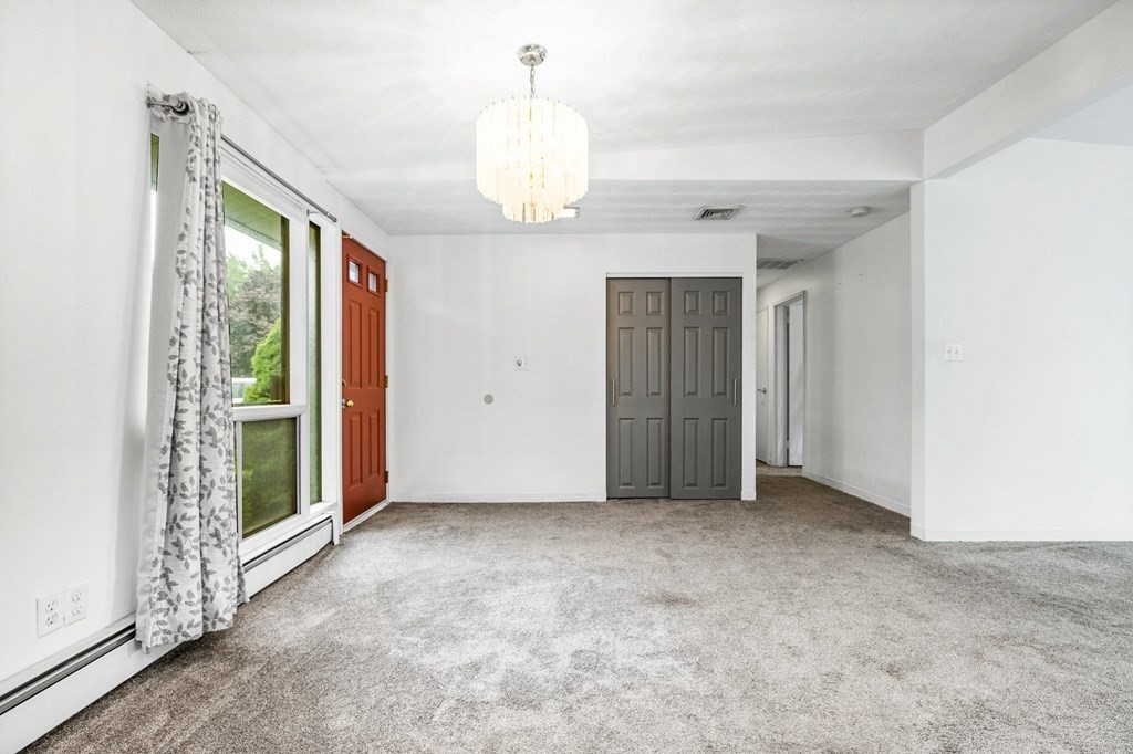14 Rosslare Road Framingham, MA 01701 - Photo 9 of 32 Gallery Image 9
