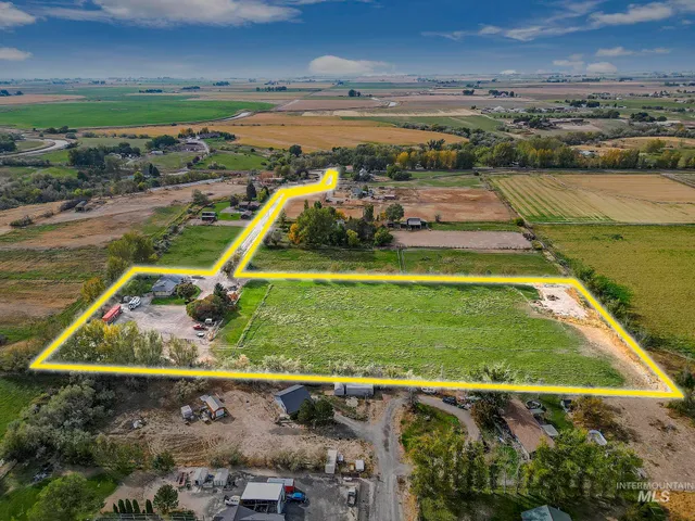 $689,999 | 2220 East 3762nd Street North, Filer, ID 83328