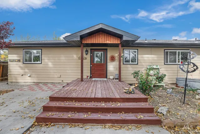 $689,999 | 2220 East 3762nd Street North, Filer, ID 83328