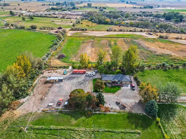 $689,999 | 2220 East 3762nd Street North, Filer, ID 83328