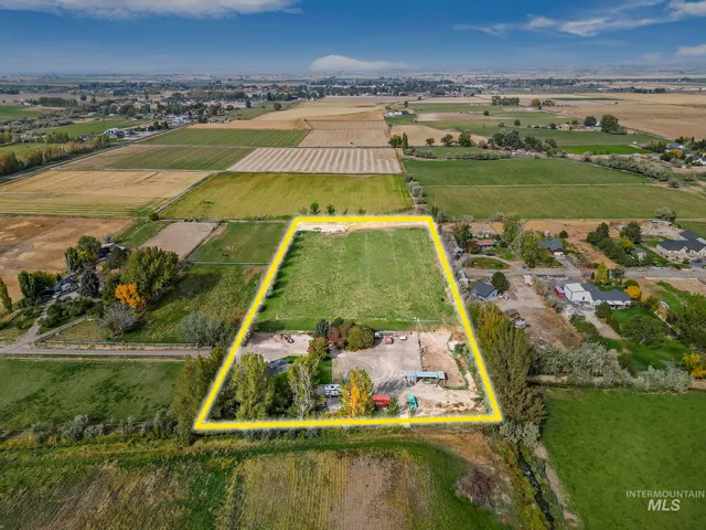 $689,999 | 2220 East 3762nd Street North, Filer, ID 83328