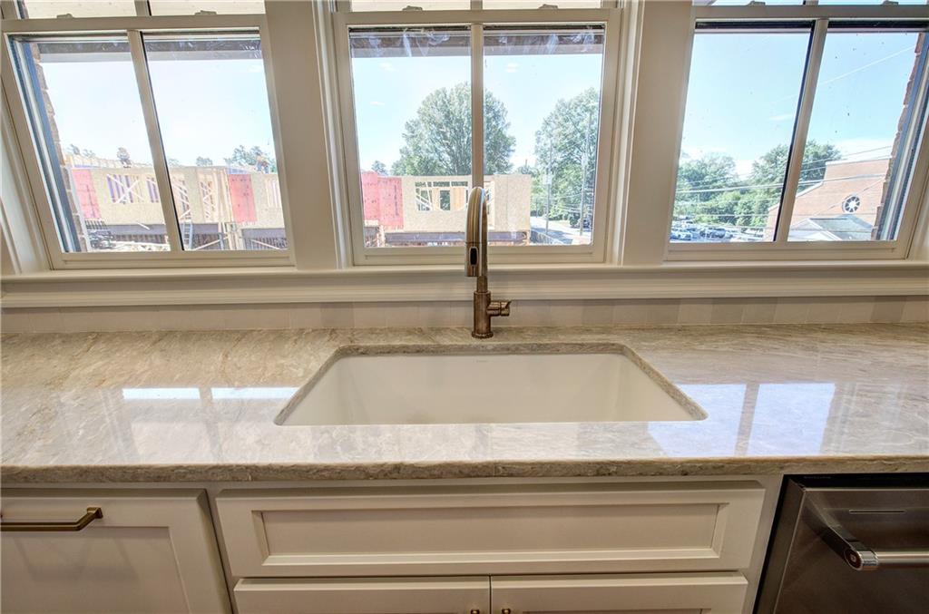 178 West Main Street, Unit 204 Cartersville, GA 30120 - Photo 21 of 25