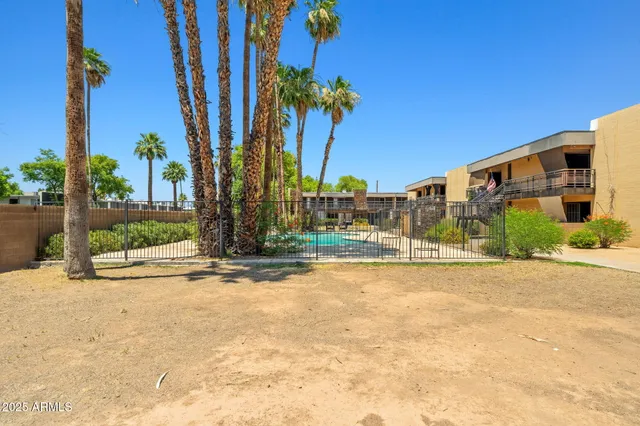 $199,900 | 6501 North 17th Avenue, Unit 108, Phoenix, AZ 85015