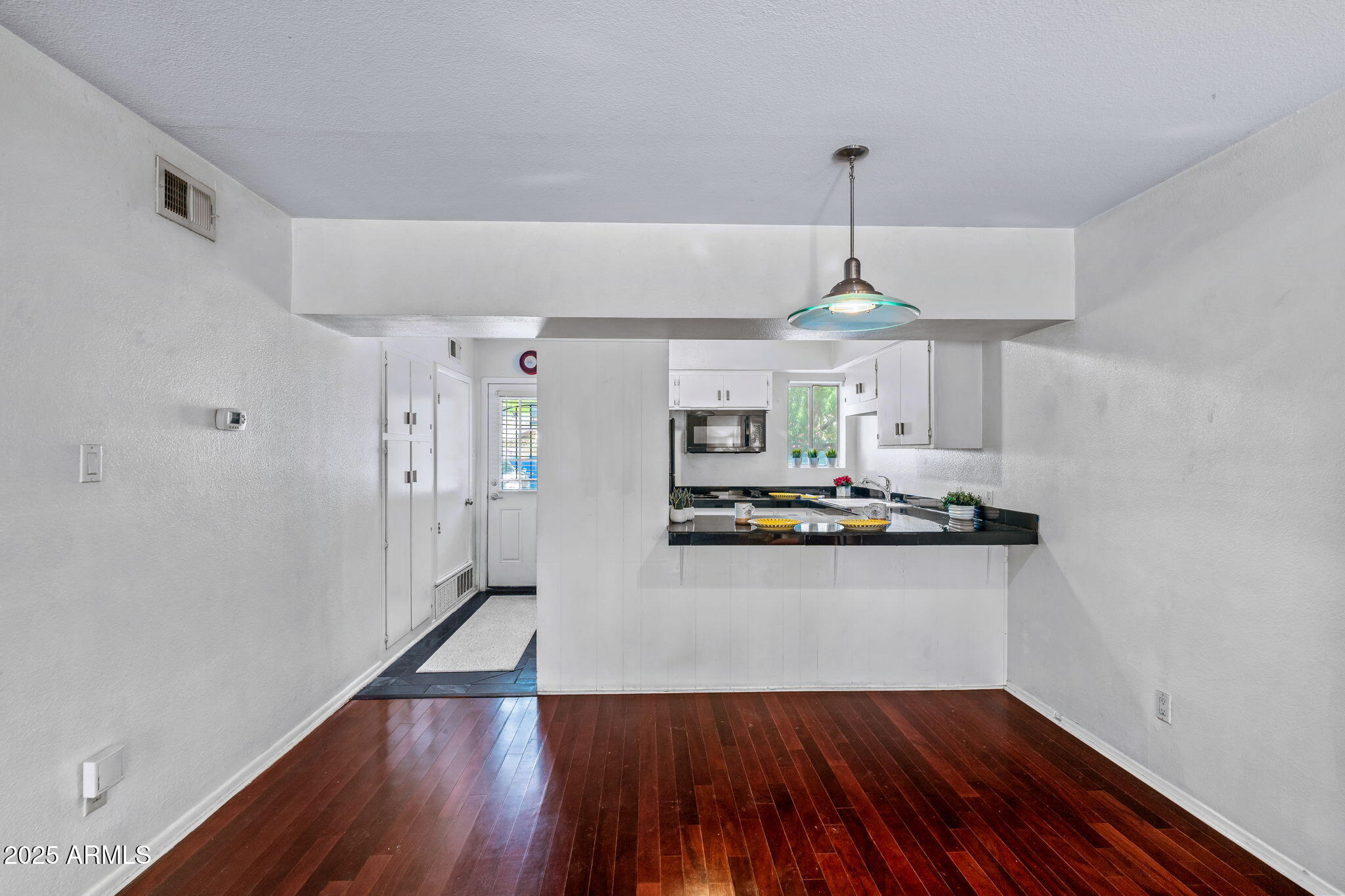 6501 North 17th Avenue, Unit 108 Phoenix, AZ 85015 - Photo 6 of 19 Dining area