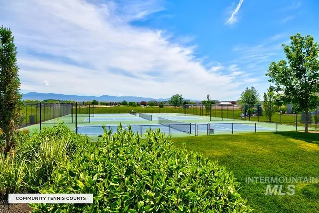 $877,000 | 8165 West Corinthia Street, Eagle, ID 83616