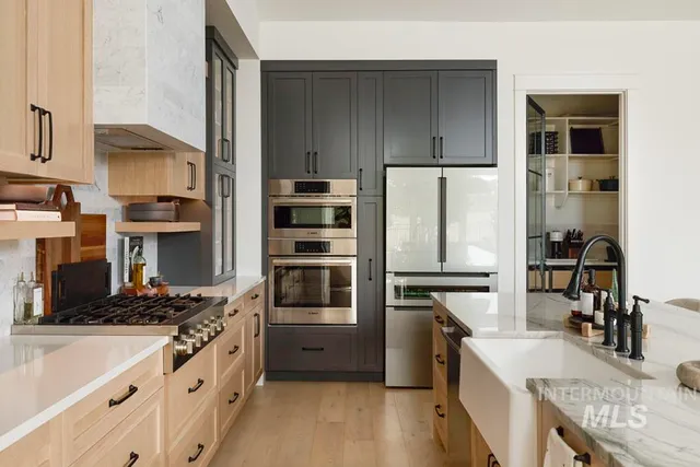 $877,000 | 8165 West Corinthia Street, Eagle, ID 83616