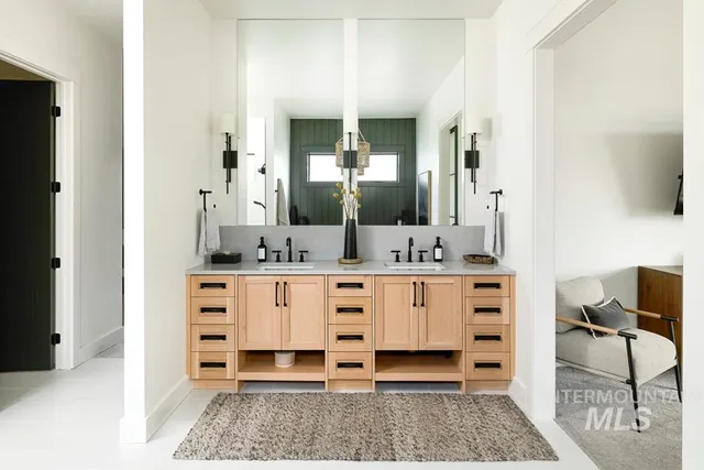 $877,000 | 8165 West Corinthia Street, Eagle, ID 83616