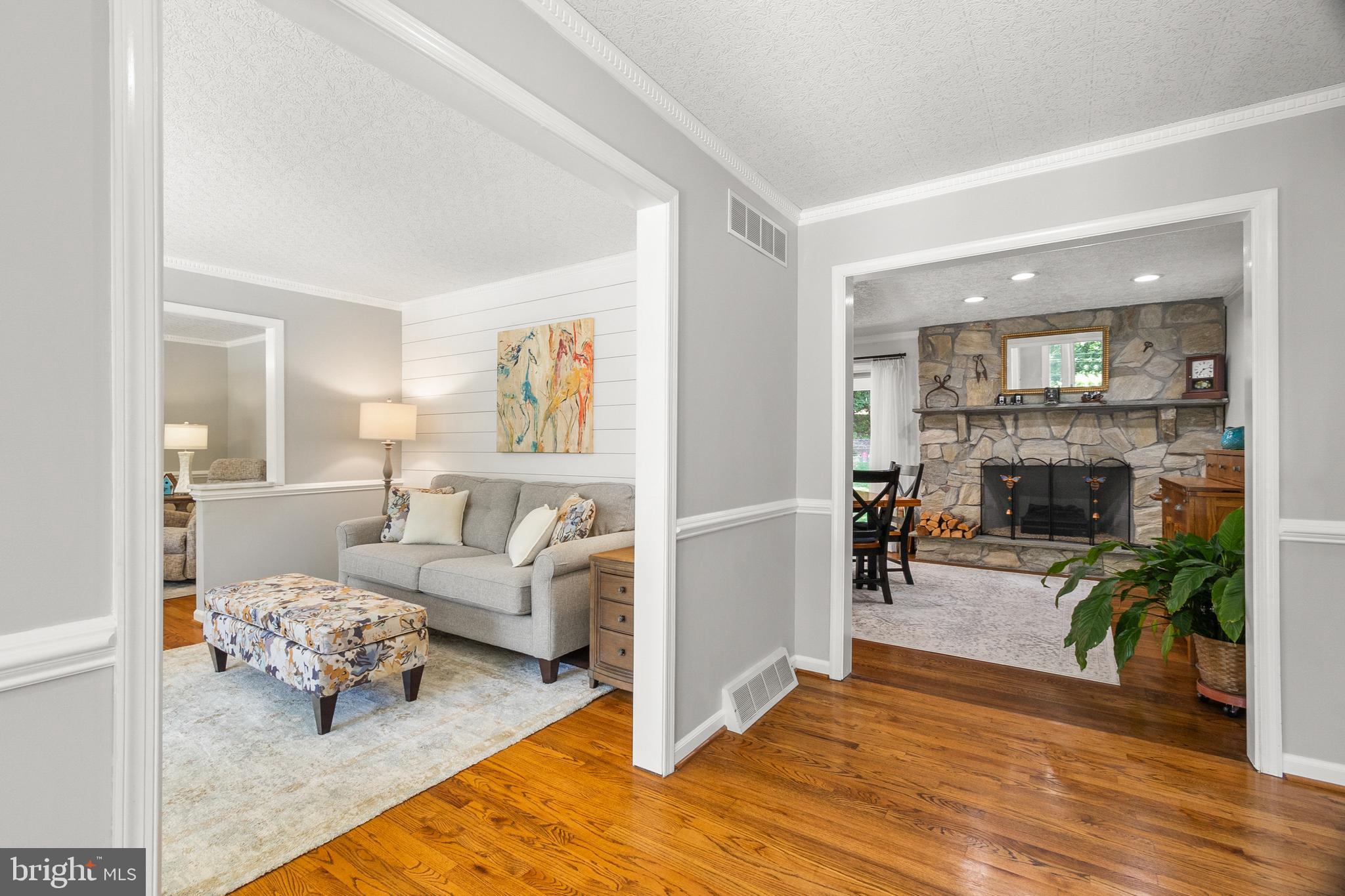 1604 Ironside Road Newark, DE 19702 - Photo 13 of 113 Foyer to Living Room and kitchen