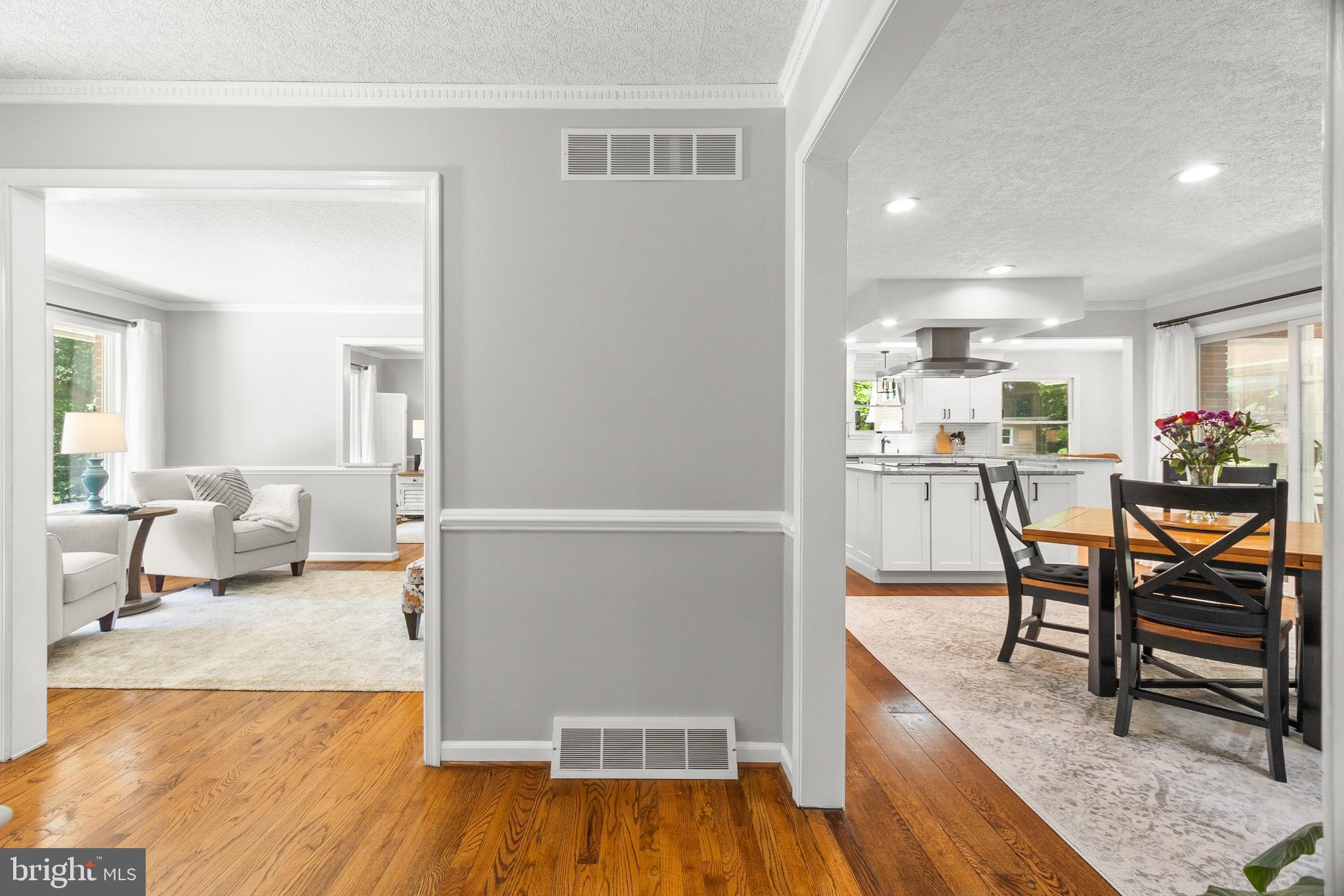 1604 Ironside Road Newark, DE 19702 - Photo 23 of 113 Center hall