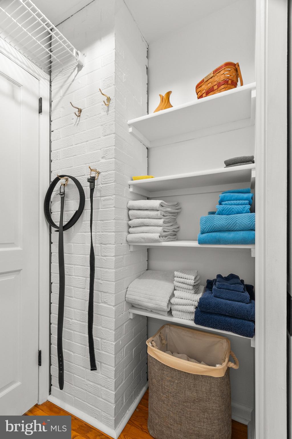 1604 Ironside Road Newark, DE 19702 - Photo 49 of 113 Linen closet to master bedroom with pocket door