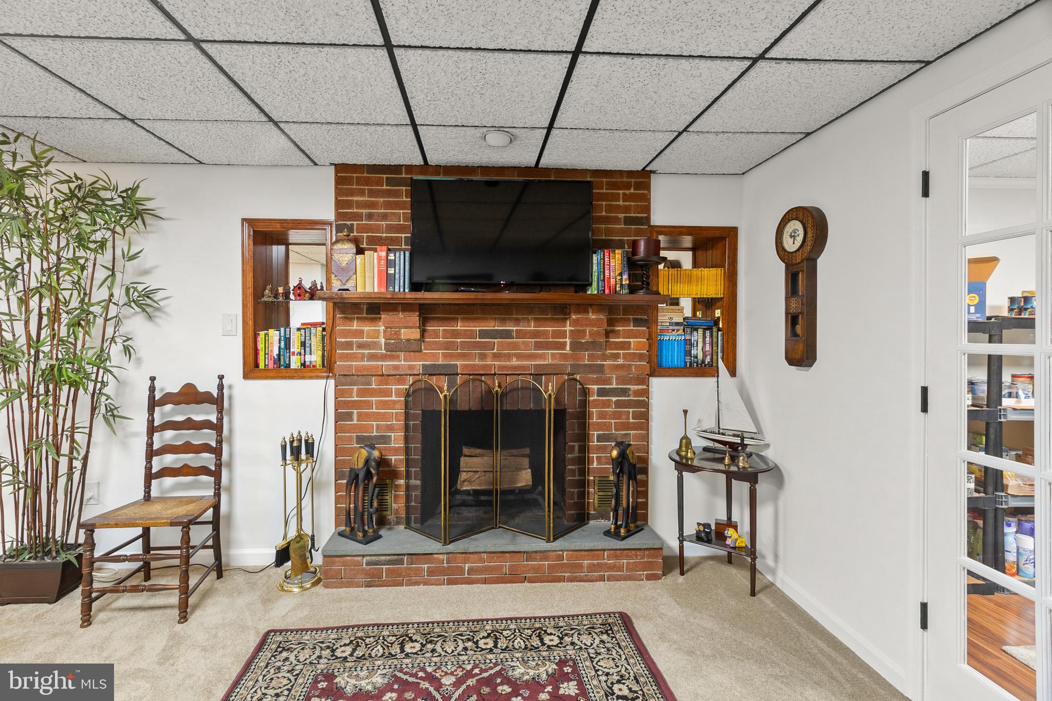 1604 Ironside Road Newark, DE 19702 - Photo 69 of 113 Working fireplace