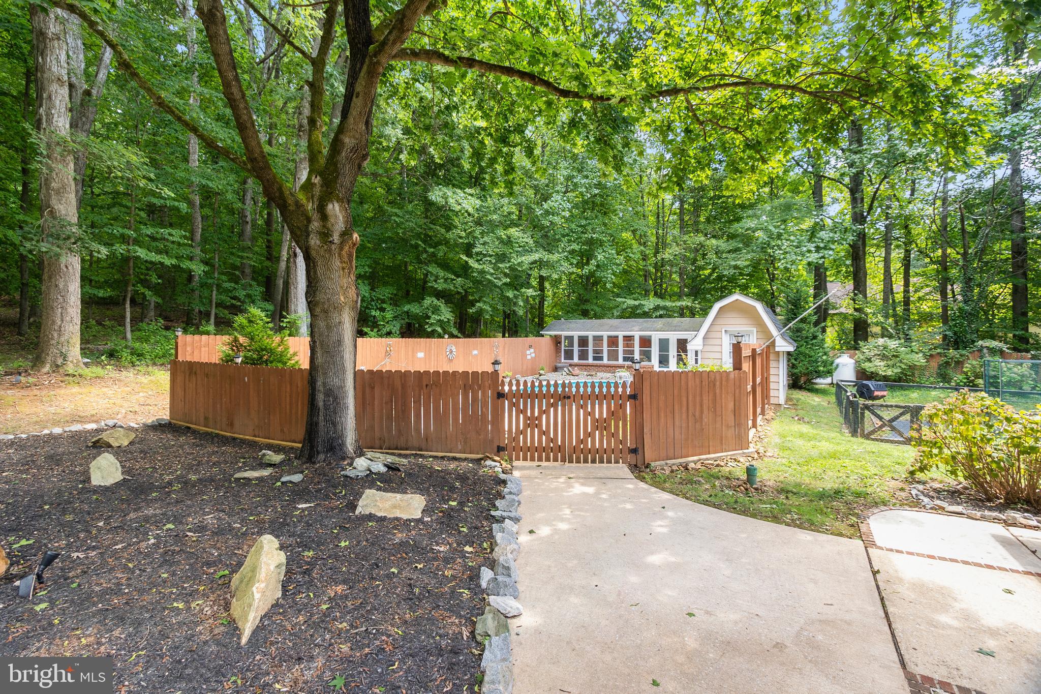 1604 Ironside Road Newark, DE 19702 - Photo 99 of 113 Pool area