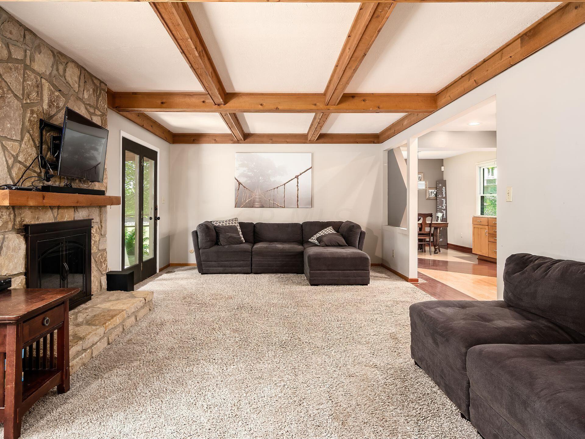 117 Forest Ridge Court Powell, OH 43065 - Photo 25 of 60 Living Room