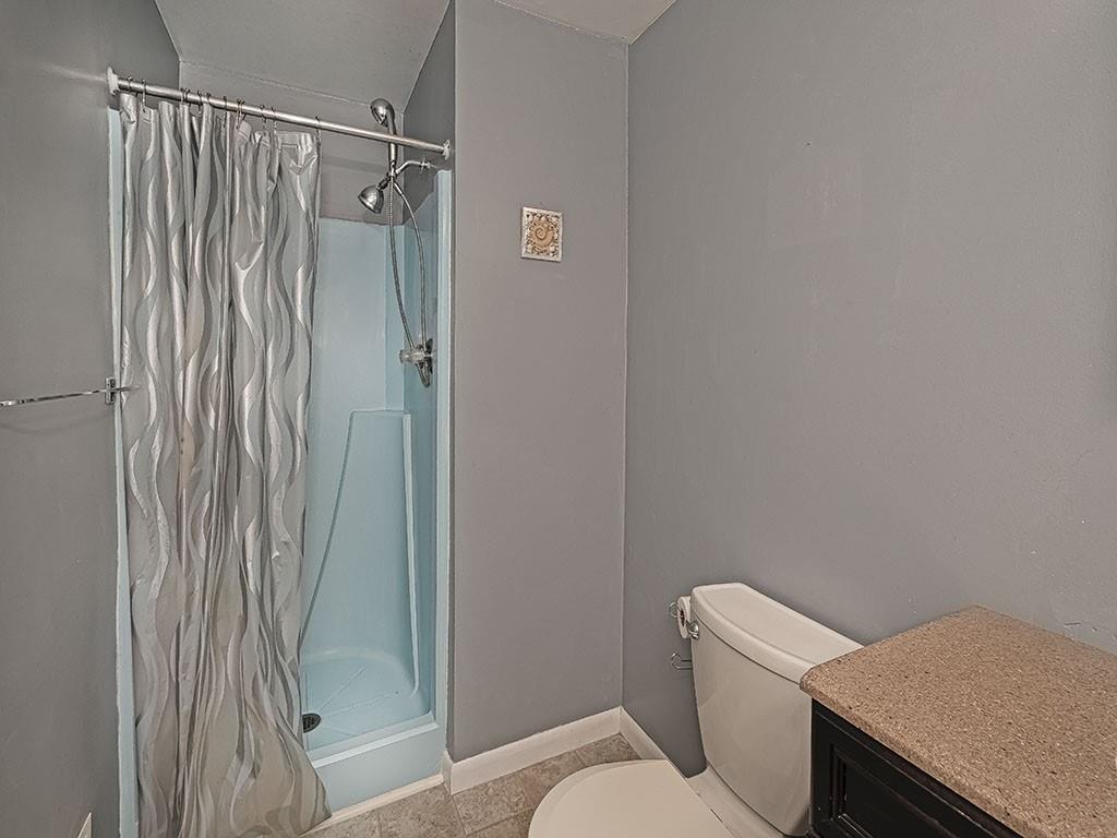 1749 Washington Road Apollo, PA 15613 - Photo 25 of 36 a bathroom with a toilet and shower