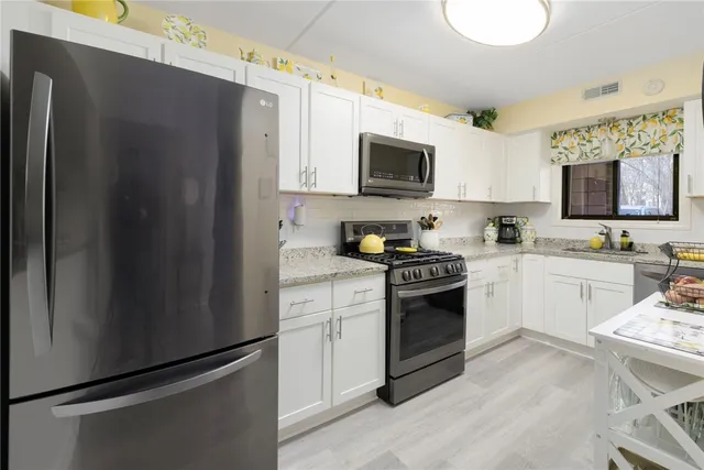 $335,000 | 650 East Greenwich Avenue, Unit 3/102, West Warwick, RI 02893