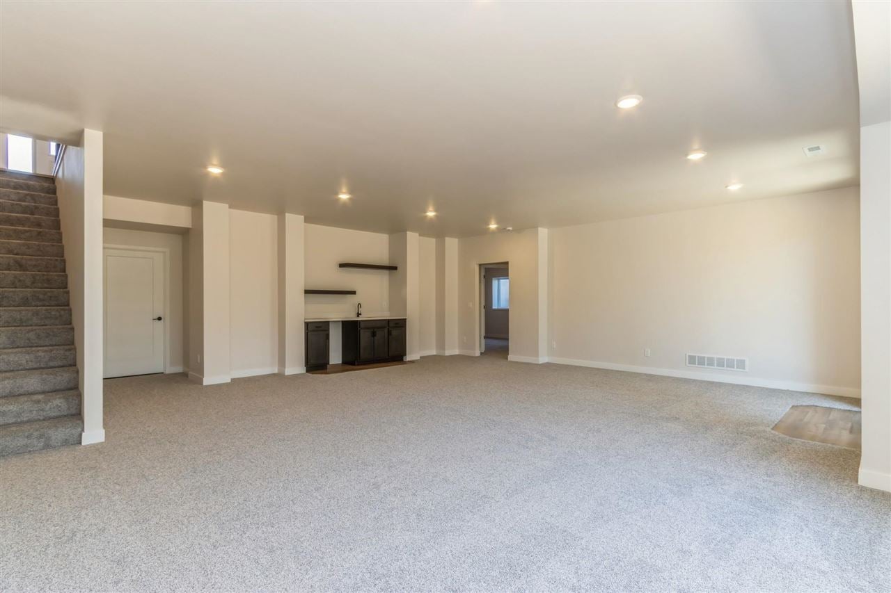 902 High Rdg Trail Solon, IA 52333 - Photo 23 of 39 Gallery Image 23