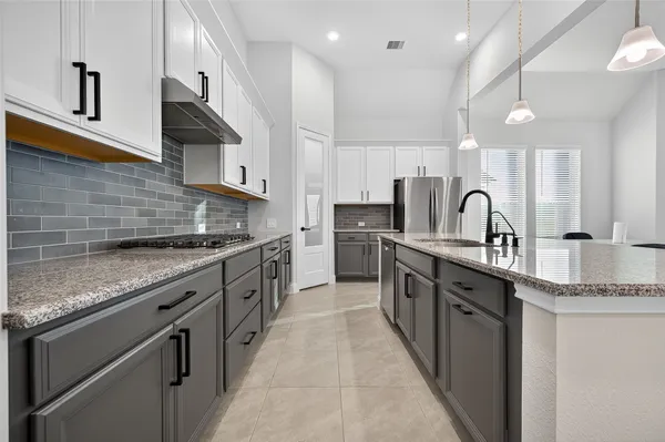 $445,500 | 5202 Oakland Blf Lane, Richmond, TX 77469