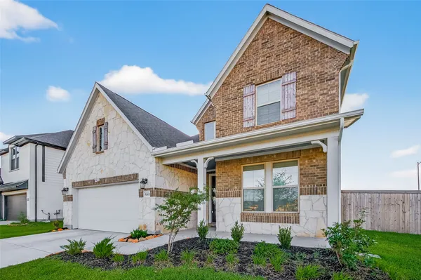 $445,500 | 5202 Oakland Blf Lane, Richmond, TX 77469