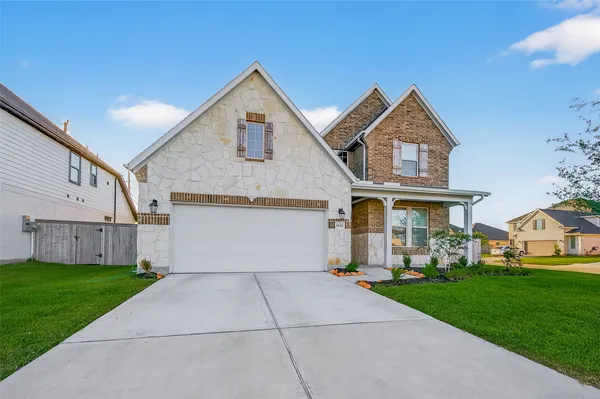 $445,500 | 5202 Oakland Blf Lane, Richmond, TX 77469