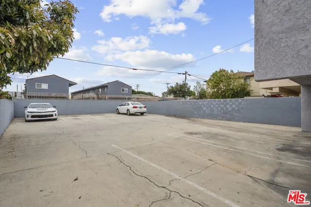 $1,835 | 1556 West 227th Street, Unit 5, Torrance, CA 90501