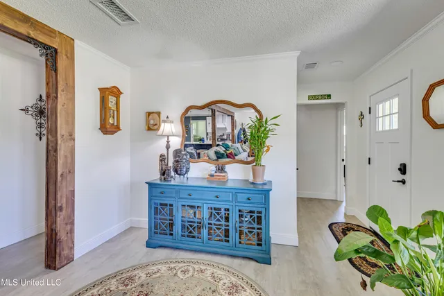 $1,975 | 12379 Cypress Drive, Gulfport, MS 39503