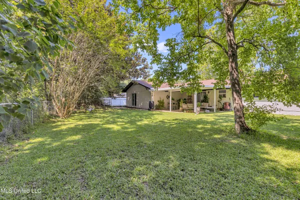 $1,975 | 12379 Cypress Drive, Gulfport, MS 39503