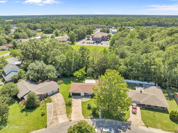 $1,975 | 12379 Cypress Drive, Gulfport, MS 39503