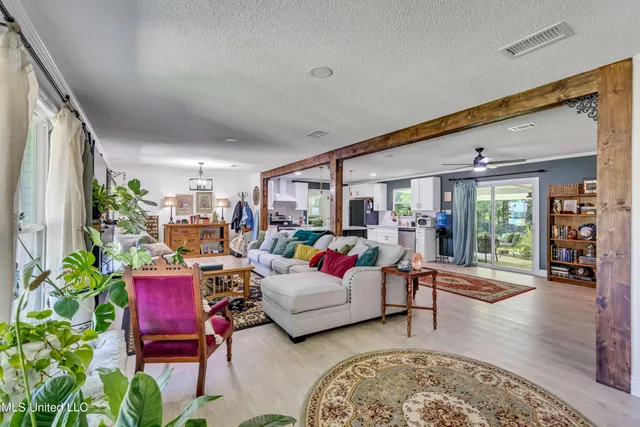 $1,975 | 12379 Cypress Drive, Gulfport, MS 39503