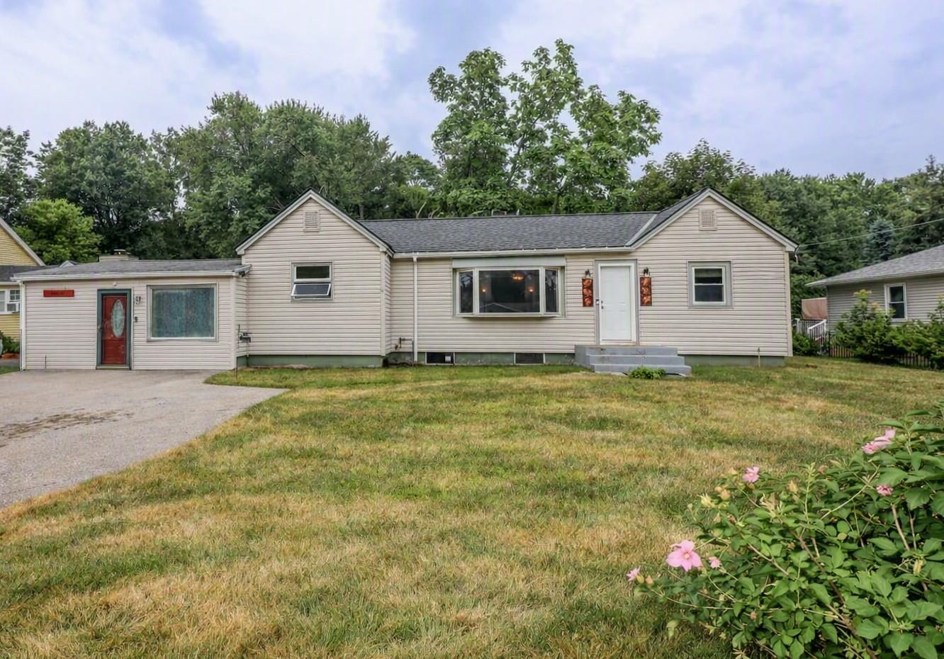 124 Huse Road Manchester, NH 03103 - Photo 32 of 40 Gallery Image 32