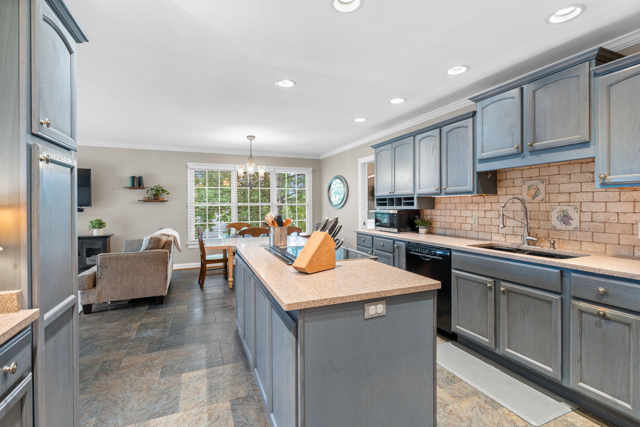 8615 Georgetown Trace Lane Chattanooga, TN 37421 - Photo 13 of 36 10-web-or-mls-Georgetown Trace-Lora L-10