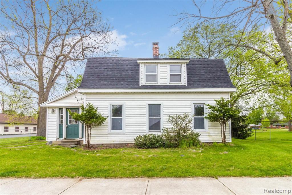 2131 South Long Lake Road Fenton, MI 48430 - Photo 1 of 28