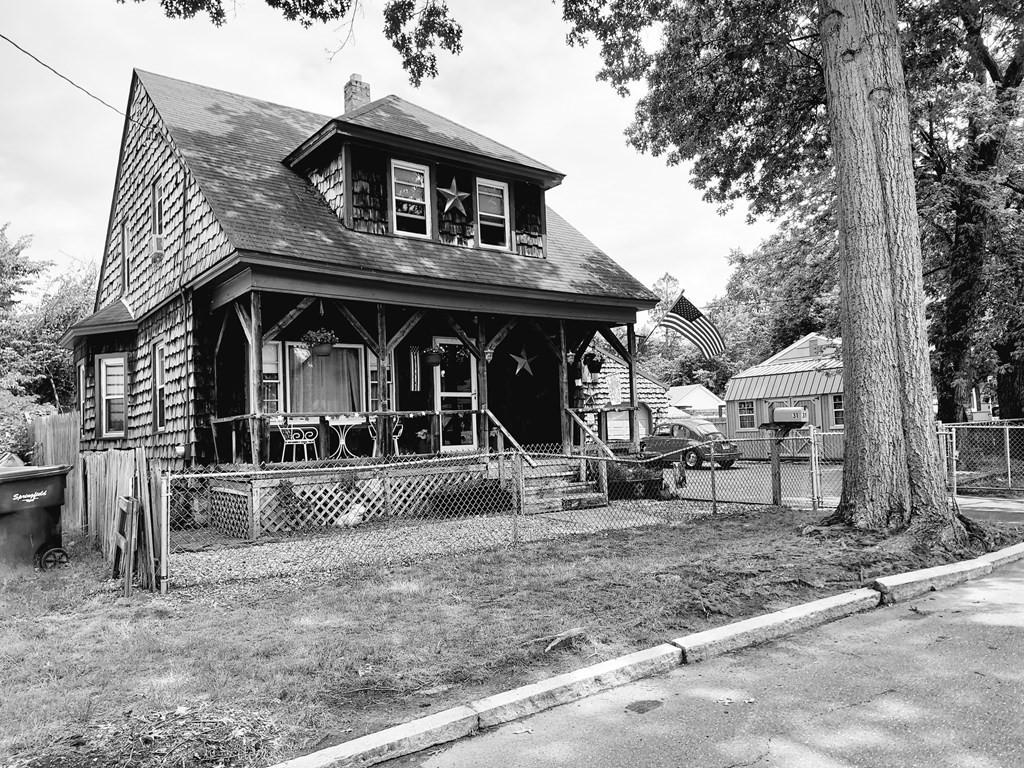 31 Nathaniel Street Springfield, MA 01109 - Photo 1 of 31 Gallery Image 1