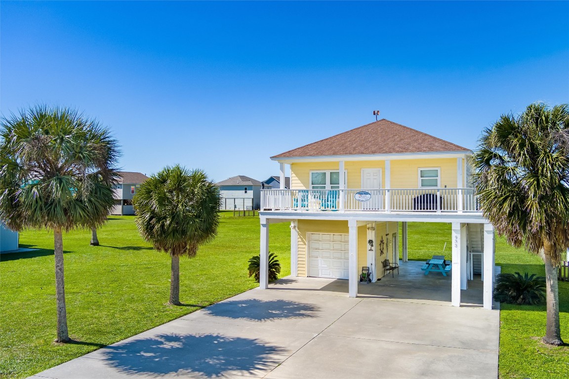 933 W View Crystal Beach, TX 77650 - Photo 1 of 30