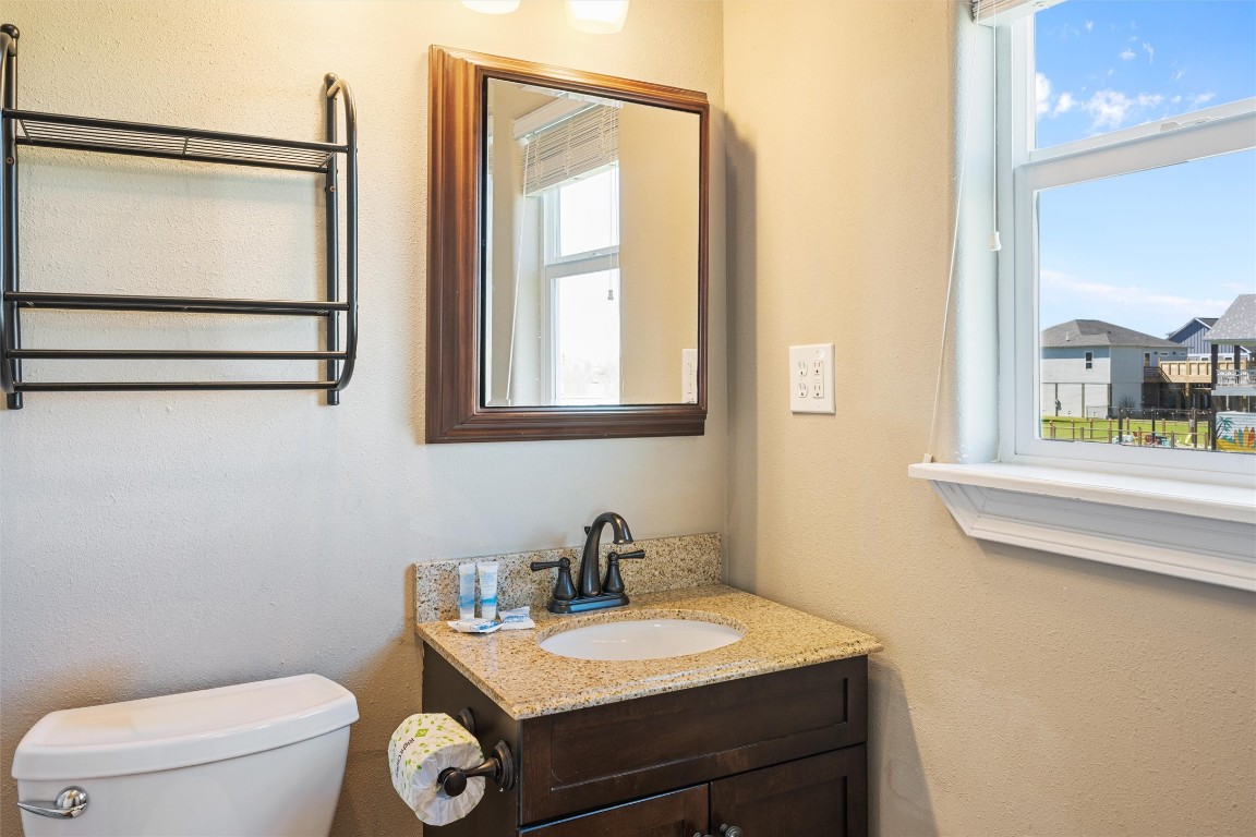 933 W View Crystal Beach, TX 77650 - Photo 21 of 30