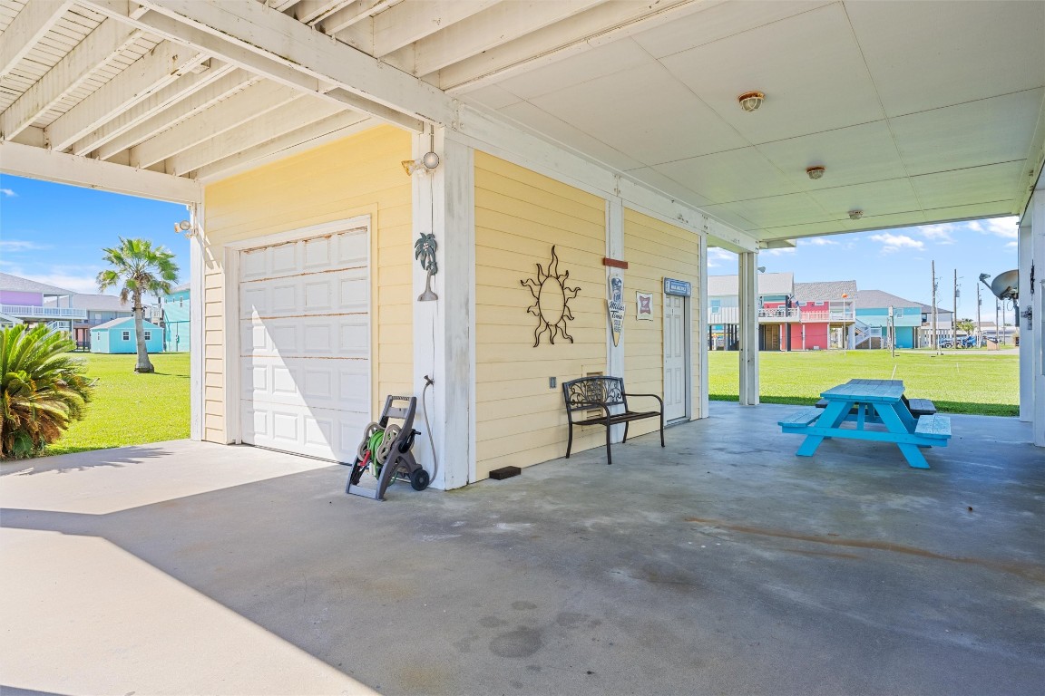 933 W View Crystal Beach, TX 77650 - Photo 26 of 30