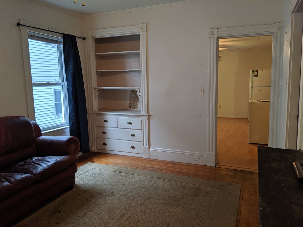 199-201 University Avenue Lowell, MA 01854 - Photo 7 of 9