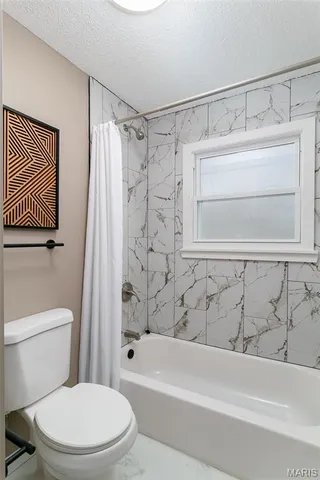 $210,000 | 11652 Las Ladera Drive, Florissant, MO 63033