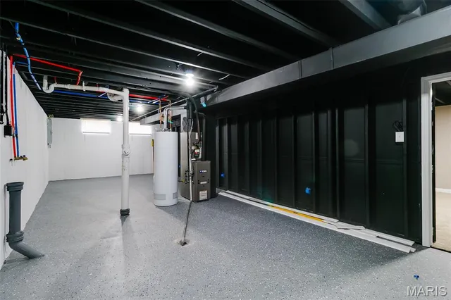 $210,000 | 11652 Las Ladera Drive, Florissant, MO 63033