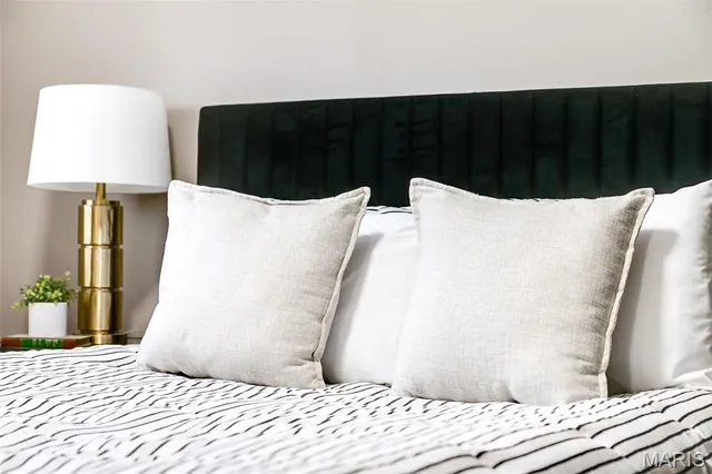 $210,000 | 11652 Las Ladera Drive, Florissant, MO 63033