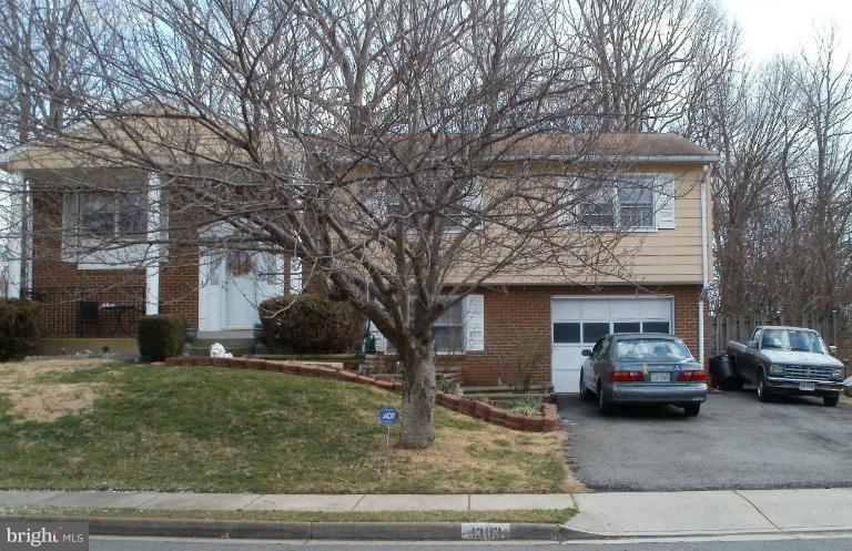 13113 Newgate Road Woodbridge, VA 22193 - Photo 15 of 15 Exterior (Front)