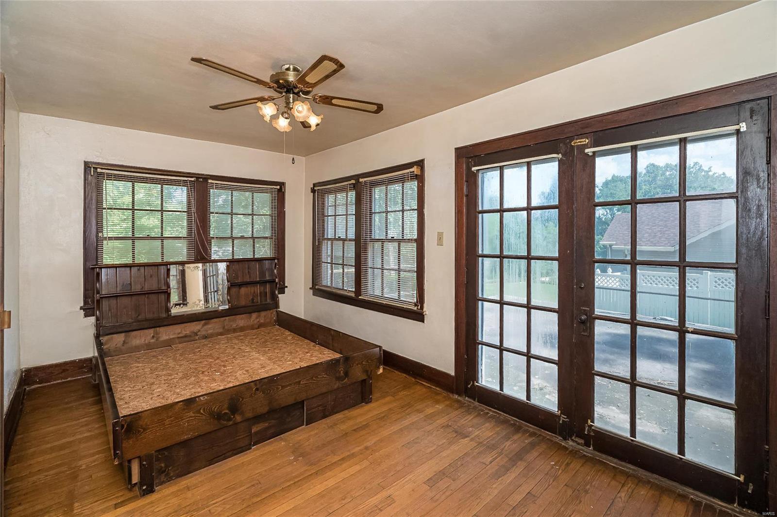 4518 Ringer Road St. Louis, MO 63129 - Photo 17 of 32