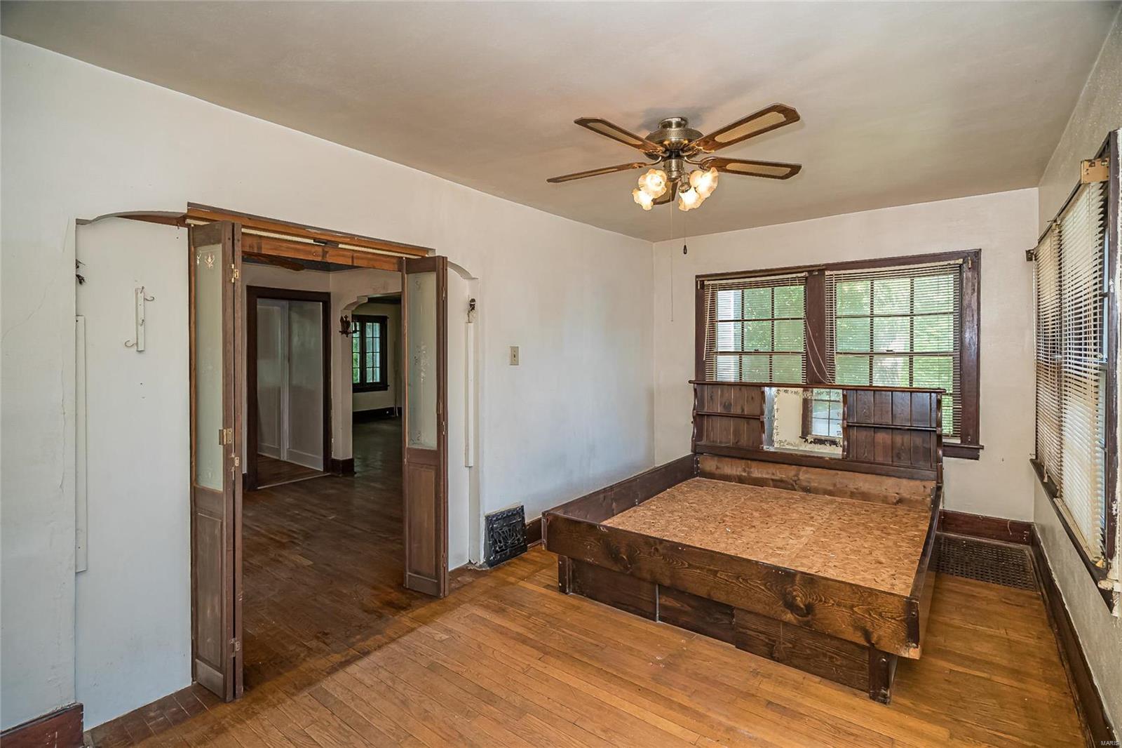 4518 Ringer Road St. Louis, MO 63129 - Photo 18 of 32