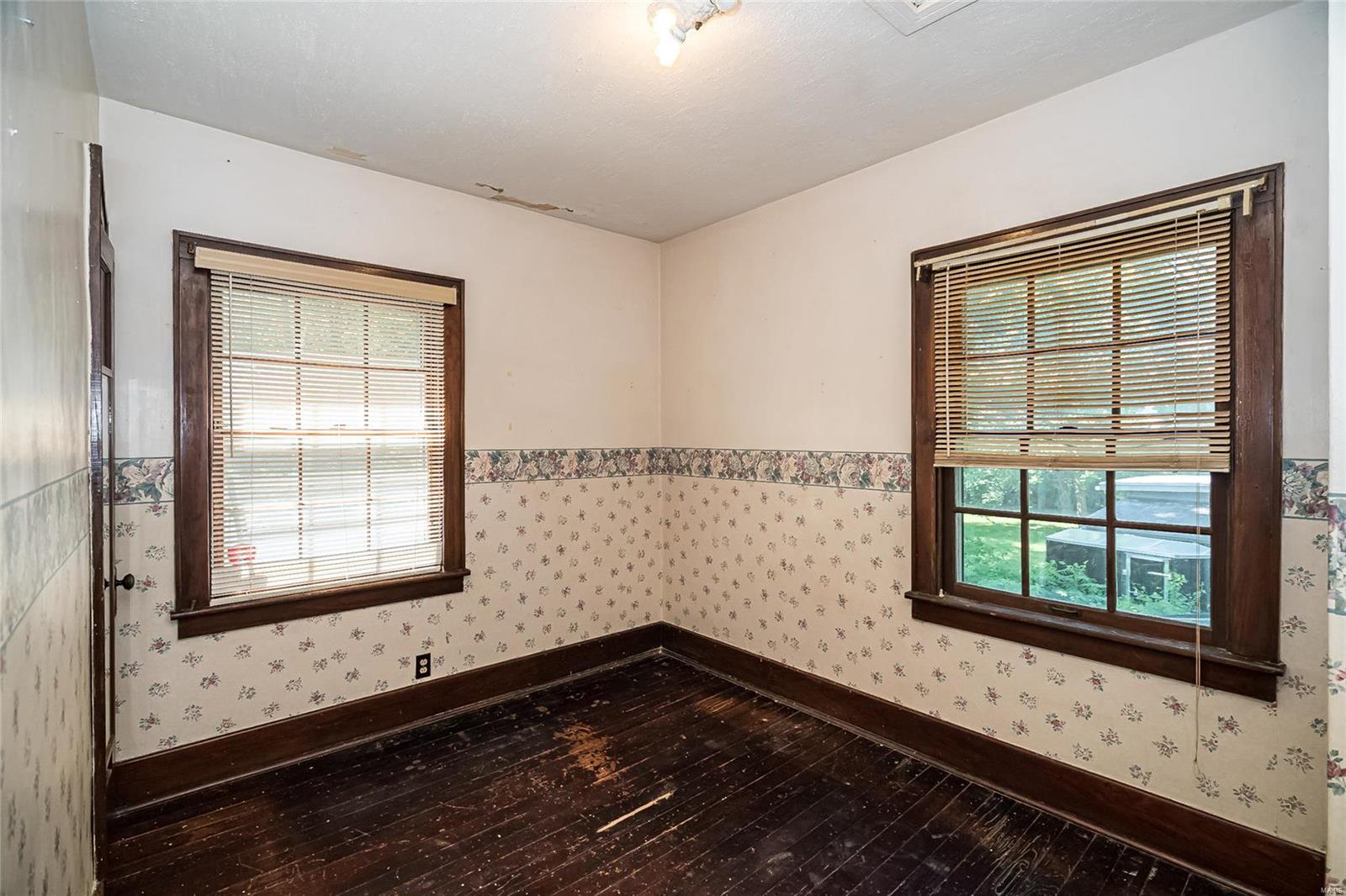 4518 Ringer Road St. Louis, MO 63129 - Photo 19 of 32