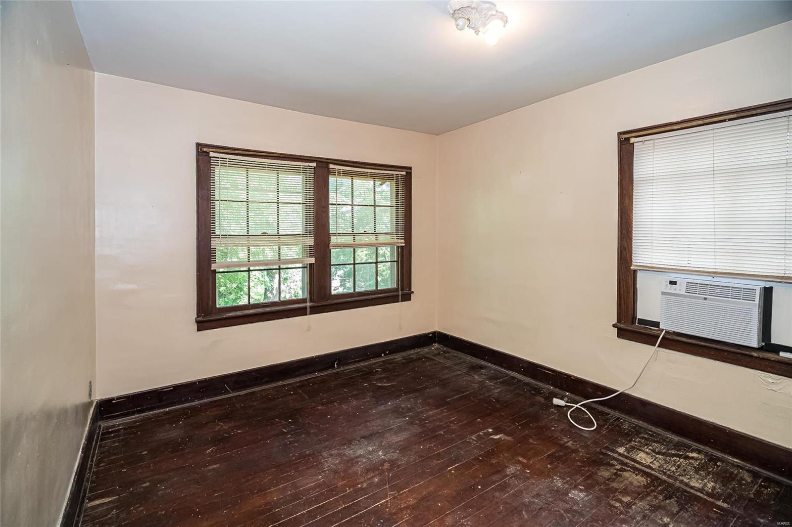 4518 Ringer Road St. Louis, MO 63129 - Photo 23 of 32