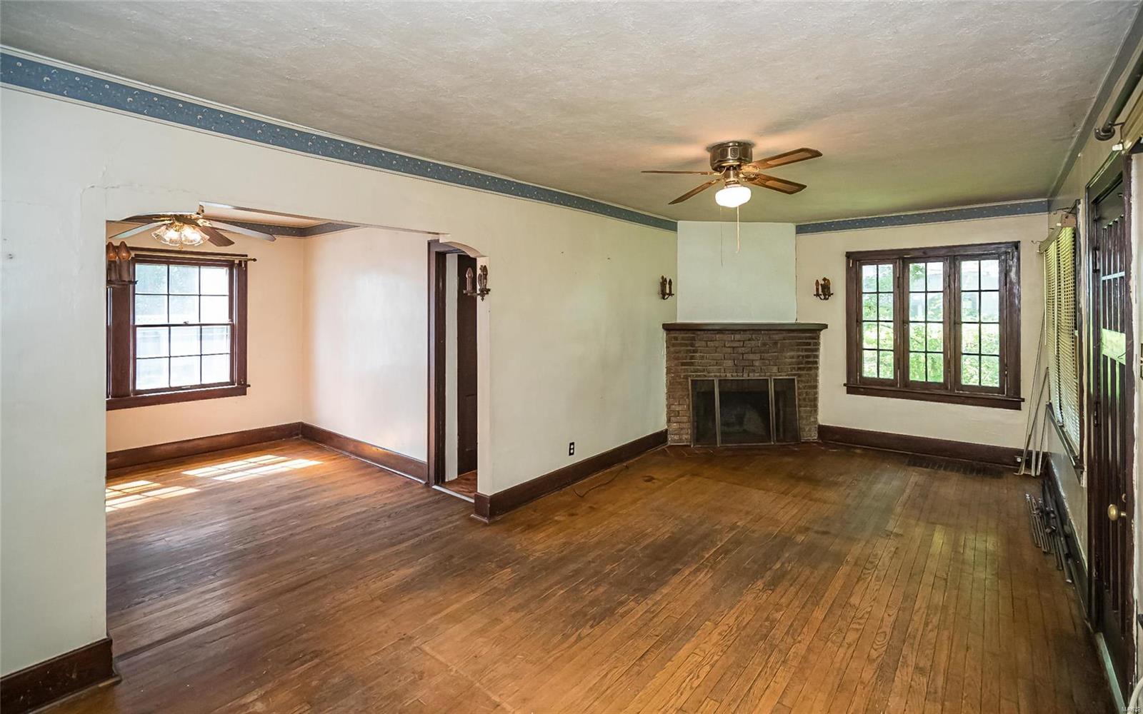 4518 Ringer Road St. Louis, MO 63129 - Photo 8 of 32