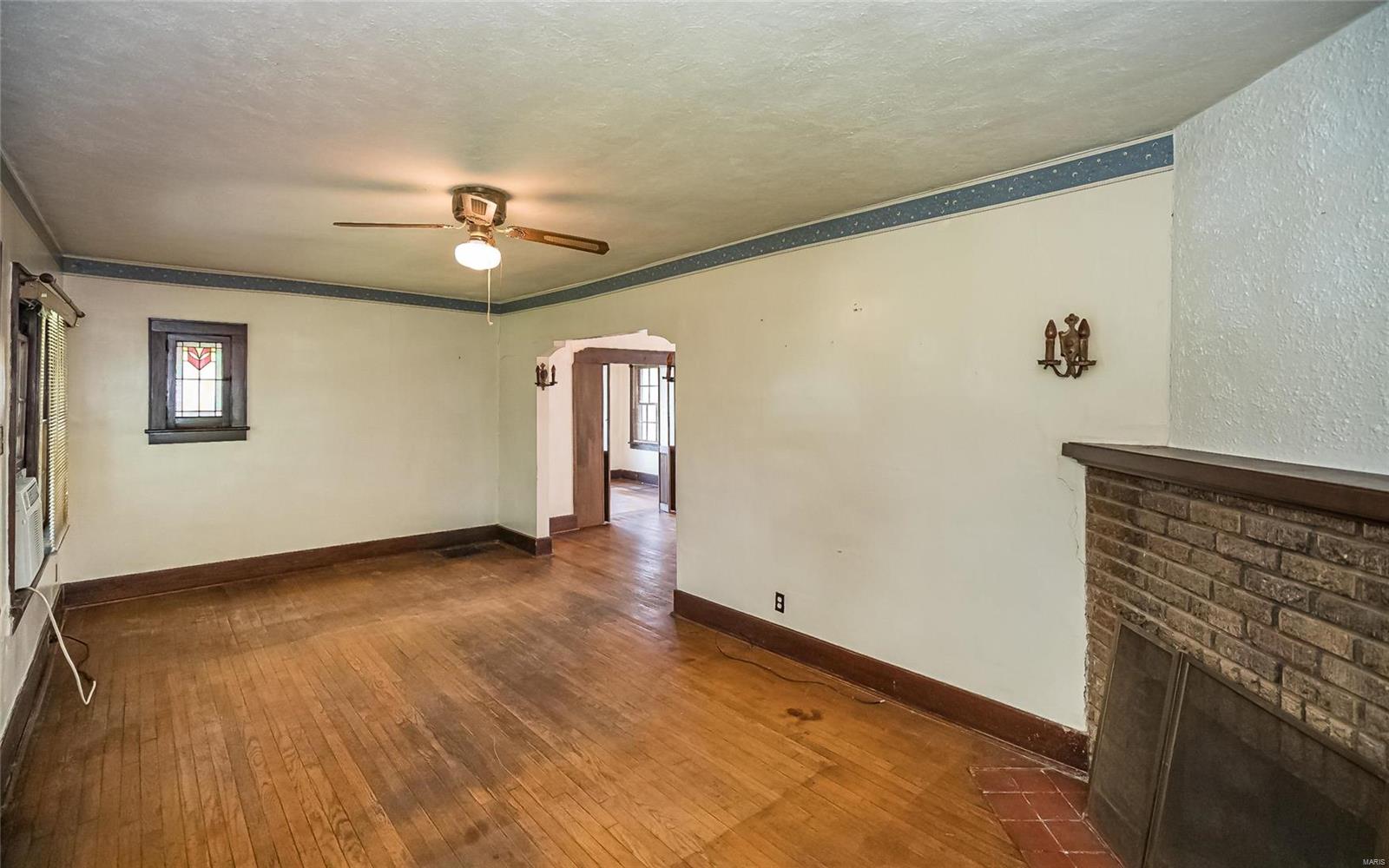 4518 Ringer Road St. Louis, MO 63129 - Photo 10 of 32